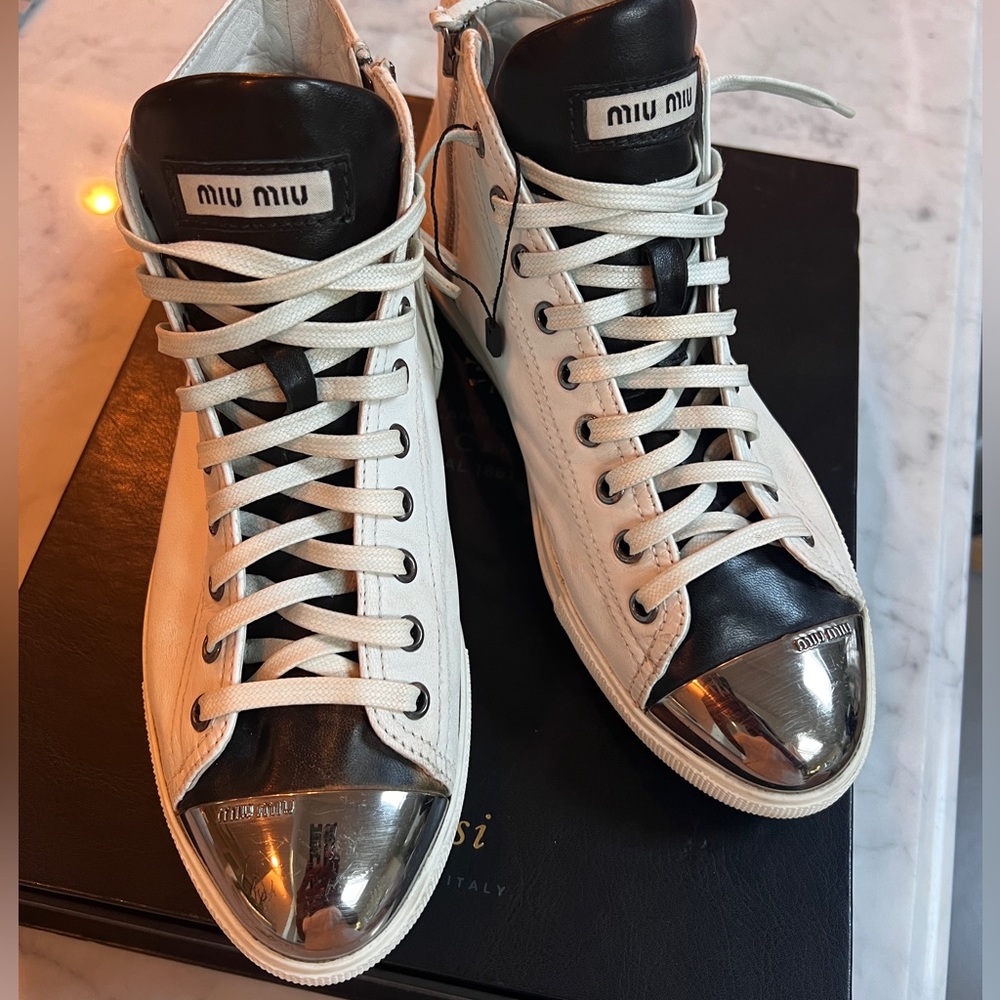Miu Miu Women's White/black High Top Lace Up Sneaker w/ Silver Cap Toe sz 38.5